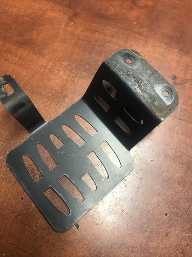 Use OEM Parts Muffler Guard Assembly Briggs and Stratton 12D133-0133-E8 Ariens