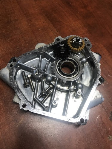 Use OEM Parts 699672 COVER CRANKCASE Briggs and Stratton 12D133-0133-E8 Ariens