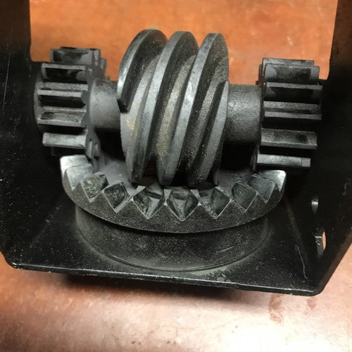 OEM Part Chute Gear Complete Assy For 38180 Toro Snow Thrower Toro 47PJ8  Engine
