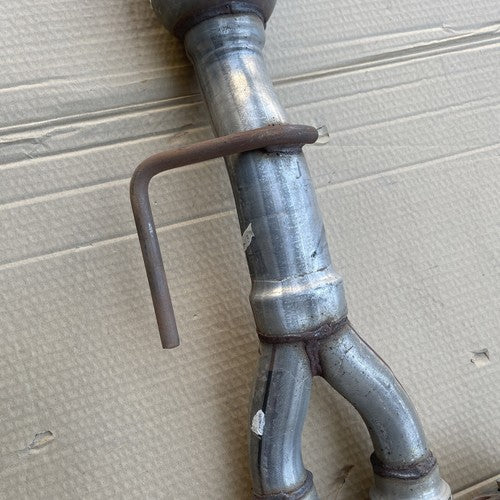 New OEM Walker CalCat CARB 83262 Direct Fit Catalytic Converter 2.5" Outlet(OD)