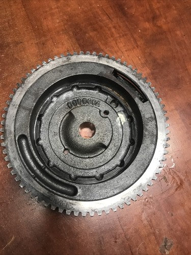 Use OEM Parts 699516 Flywheel Assembly Briggs and Stratton 12D133-0133-E8 Ariens