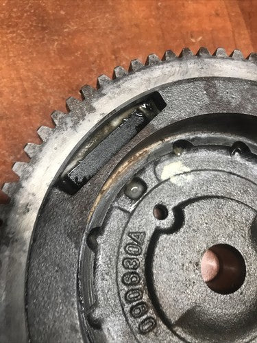 Use OEM Parts 699516 Flywheel Assembly Briggs and Stratton 12D133-0133-E8 Ariens