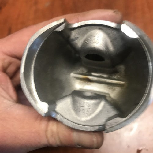 OEM Part 81-0580 Piston  Assy For 38180 Toro Snow Thrower Toro 47PJ8  Engine